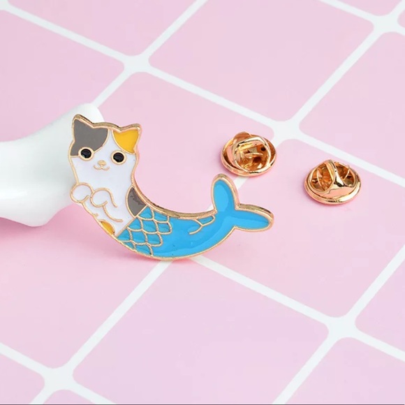 Mermaid Cat Pin - Picture 2 of 6
